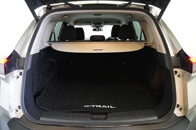 Nissan X-Trail 1.5 204 e-Power N-Connecta X-Tronic Auto with 5 Seats + Nav and 360 Cameras