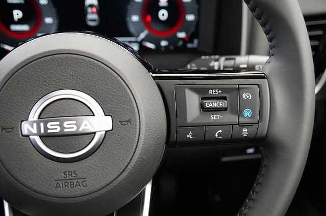 Nissan X-Trail 1.5 204 e-Power N-Connecta X-Tronic Auto with 5 Seats + Nav and 360 Cameras
