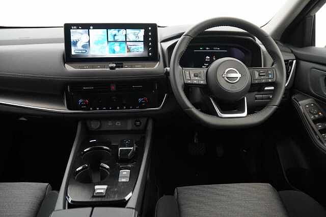 Nissan X-Trail 1.5 204 e-Power N-Connecta X-Tronic Auto with 5 Seats + Nav and 360 Cameras