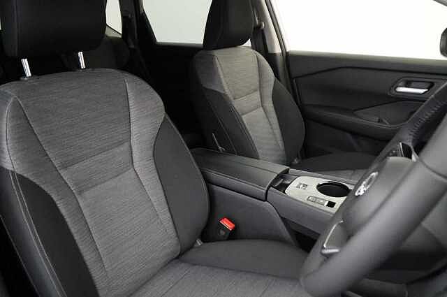 Nissan X-Trail 1.5 204 e-Power N-Connecta X-Tronic Auto with 5 Seats + Nav and 360 Cameras