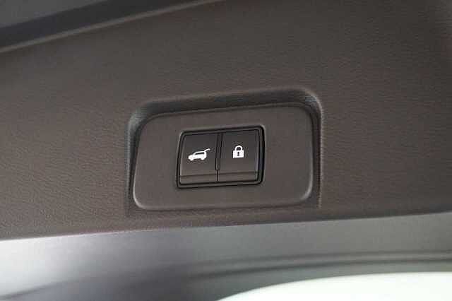 Nissan X-Trail 1.5 204 e-Power N-Connecta X-Tronic Auto with 5 Seats + Nav and 360 Cameras