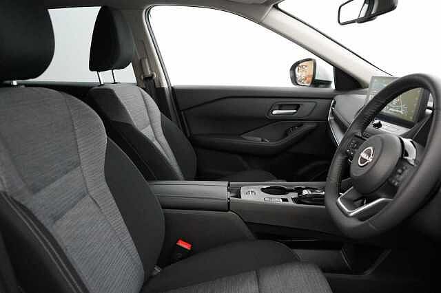 Nissan X-Trail 1.5 204 e-Power N-Connecta Auto with 5 Seats + Sat Nav and 360 Cameras