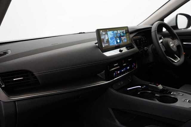 Nissan X-Trail 1.5 204 e-Power N-Connecta Auto with 5 Seats + Sat Nav and 360 Cameras