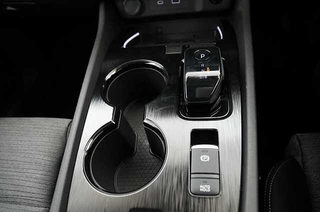 Nissan X-Trail 1.5 204 e-Power N-Connecta Auto with 5 Seats + Sat Nav and 360 Cameras