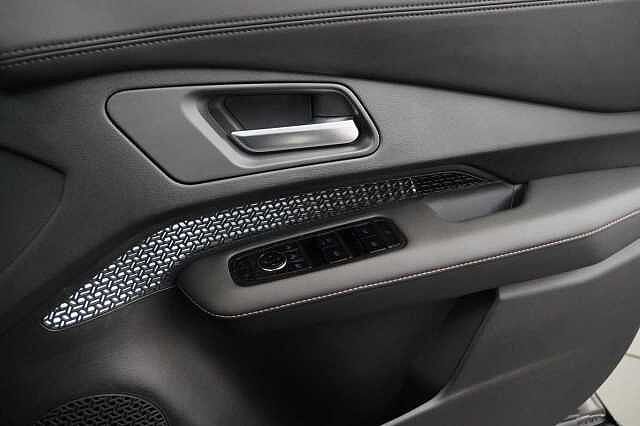 Nissan ARIYA 87KW Advance Auto with 22KW Onboard Charger and Sat Nav + 360 View Cameras