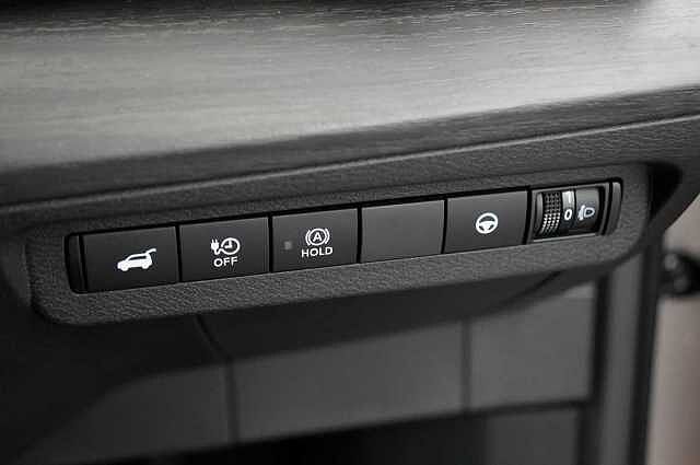 Nissan ARIYA 87KW Advance Auto with 22KW Onboard Charger and Sat Nav + 360 View Cameras