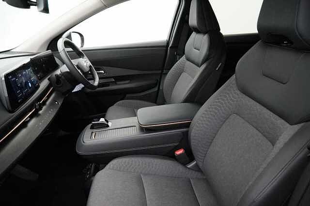 Nissan ARIYA 87KW Advance Auto with 22KW Onboard Charger and Sat Nav + 360 View Cameras