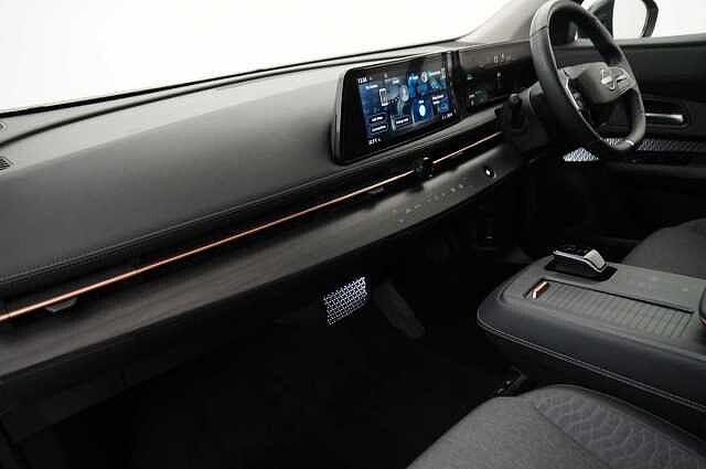 Nissan ARIYA 87KW Advance Auto with 22KW Onboard Charger and Sat Nav + 360 View Cameras