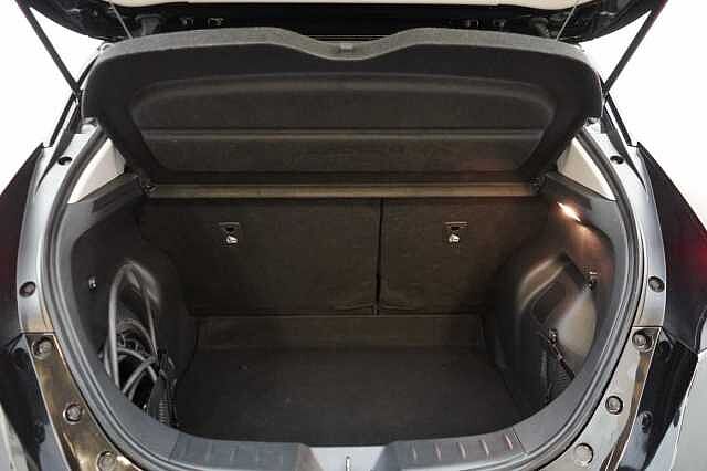 Nissan LEAF 39KW N-Connecta Auto with Sat Nav and 360 View Cameras
