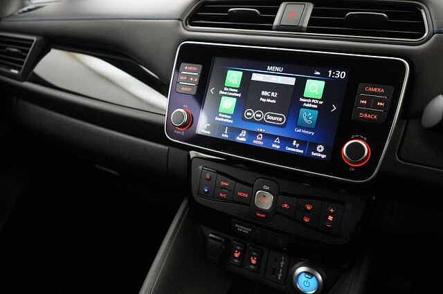 Nissan LEAF 39KW N-Connecta Auto with Sat Nav and 360 View Cameras