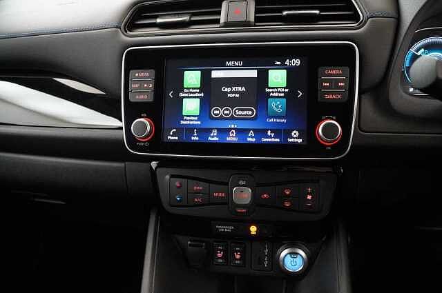 Nissan LEAF 39KW N-Connecta Auto with Sat Nav and 360 View Cameras